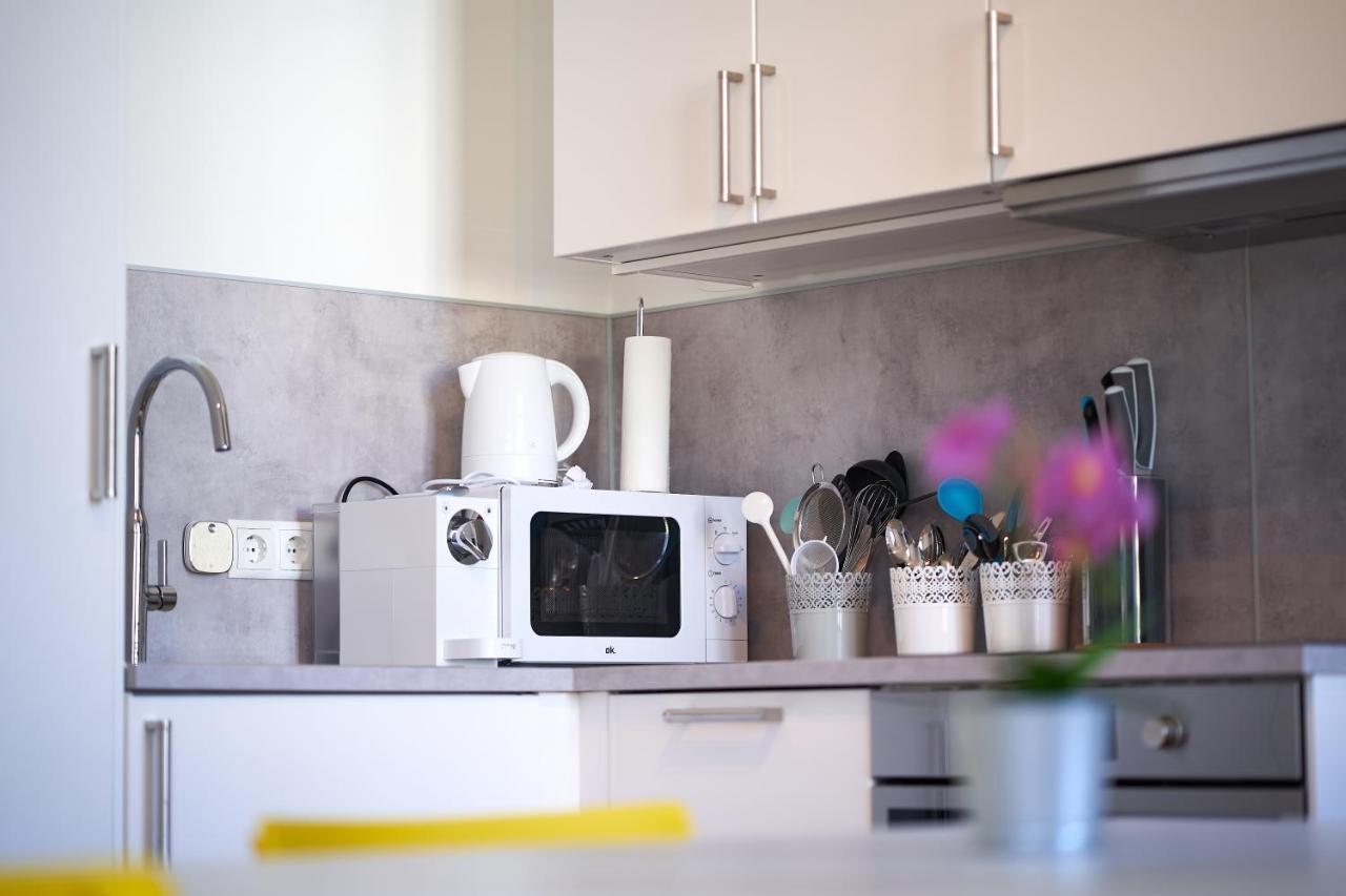 Trendy Apartment Zentral Gelegen Wina Bagian luar foto