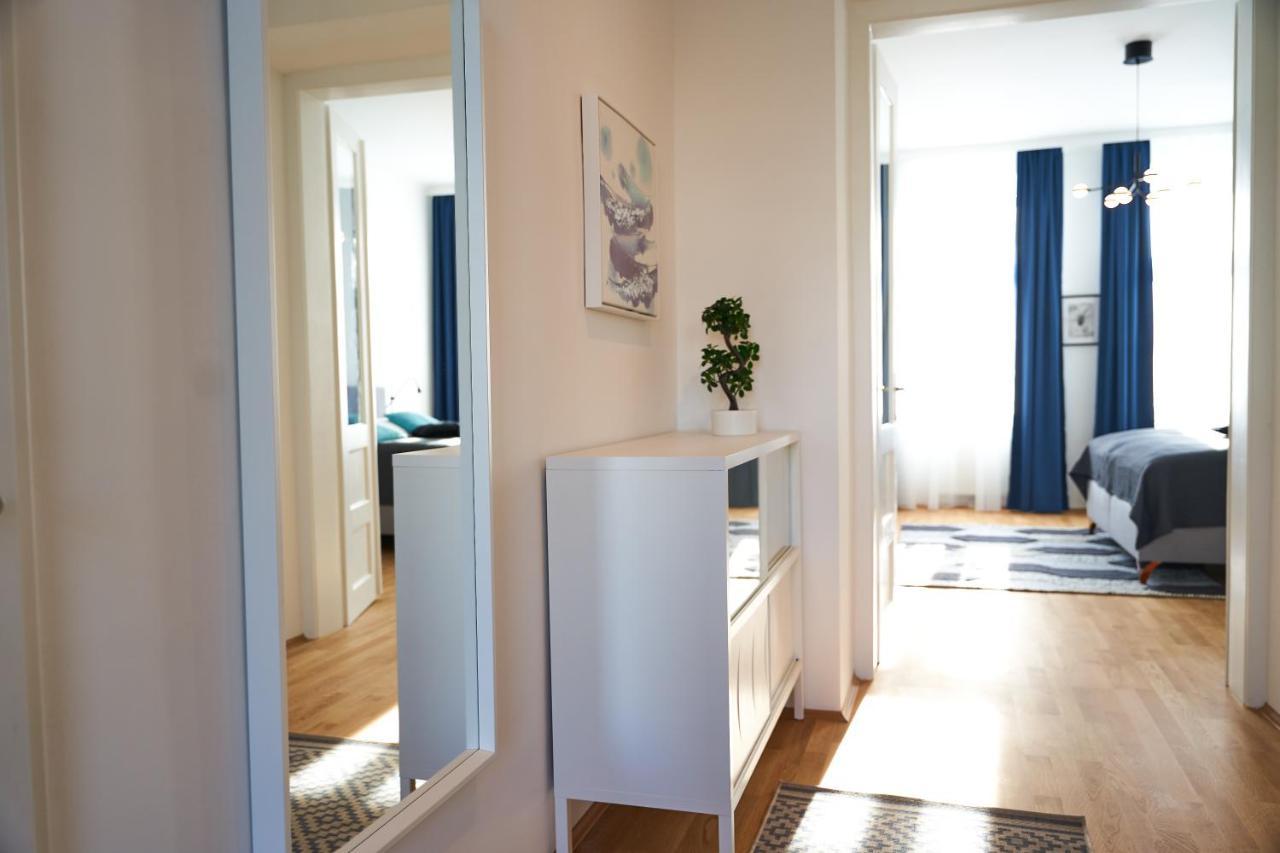 Trendy Apartment Zentral Gelegen Wina Bagian luar foto