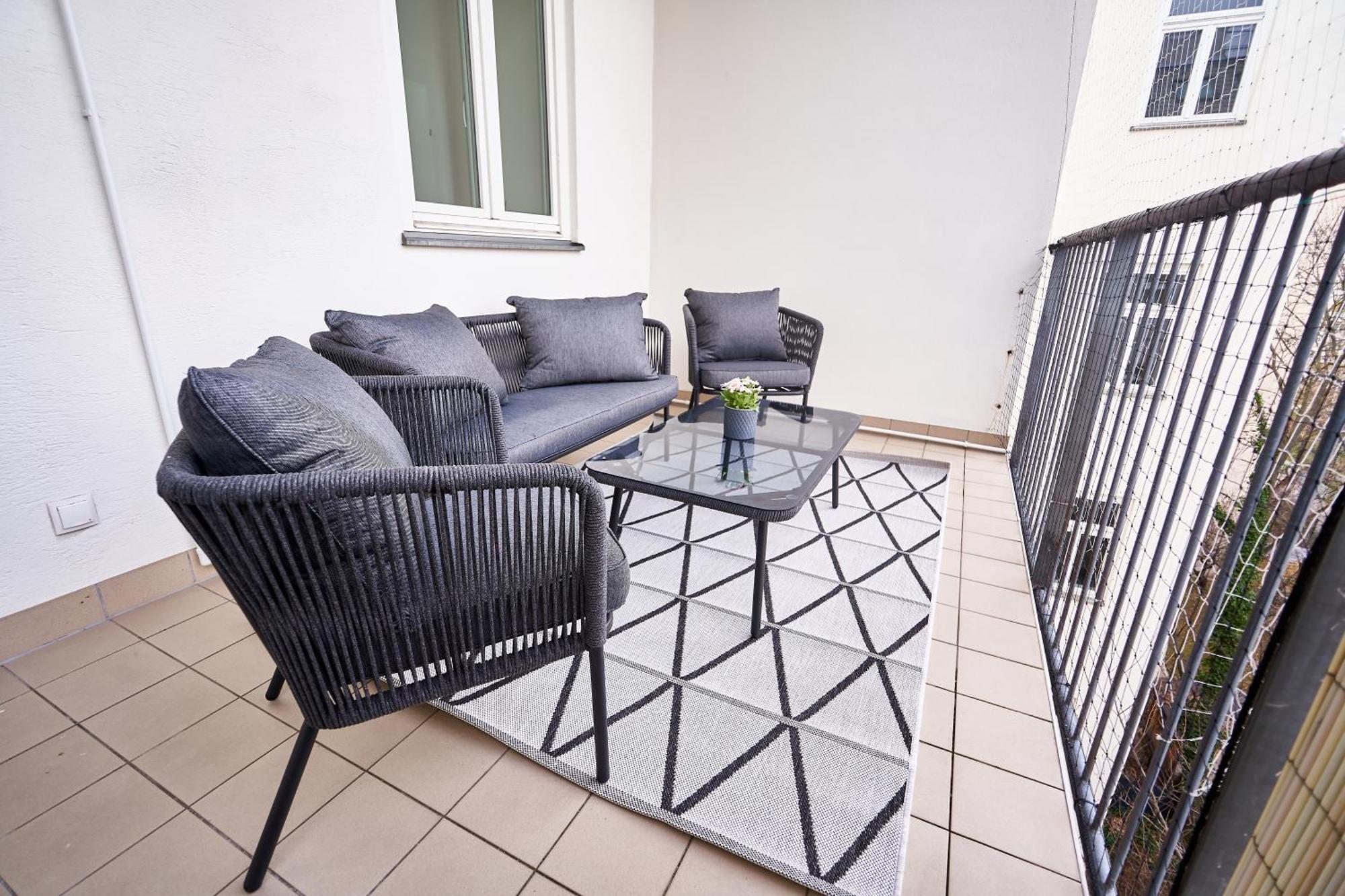 Trendy Apartment Zentral Gelegen Wina Bagian luar foto