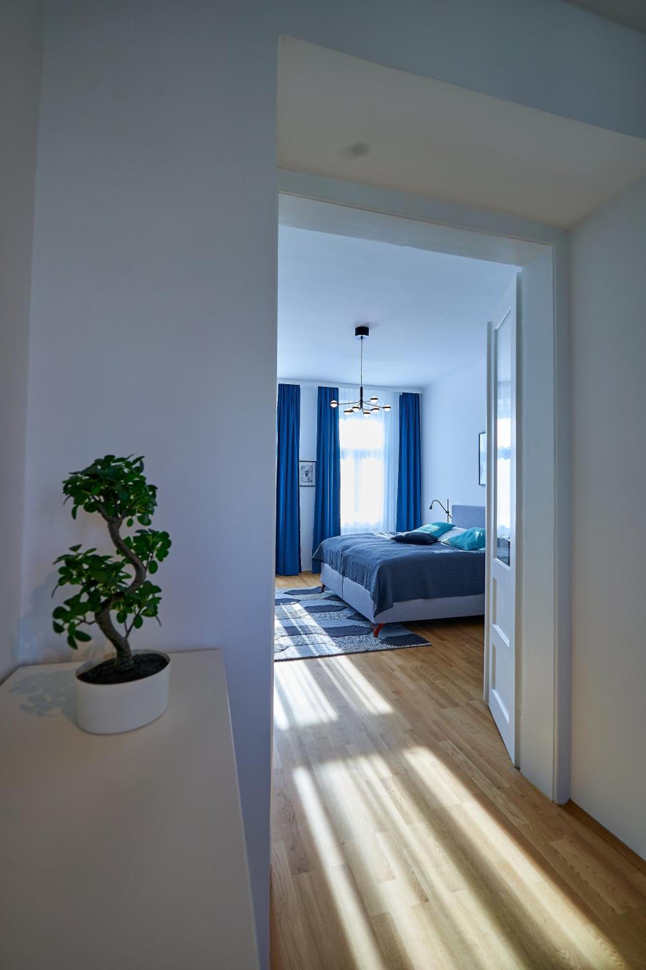 Trendy Apartment Zentral Gelegen Wina Bagian luar foto