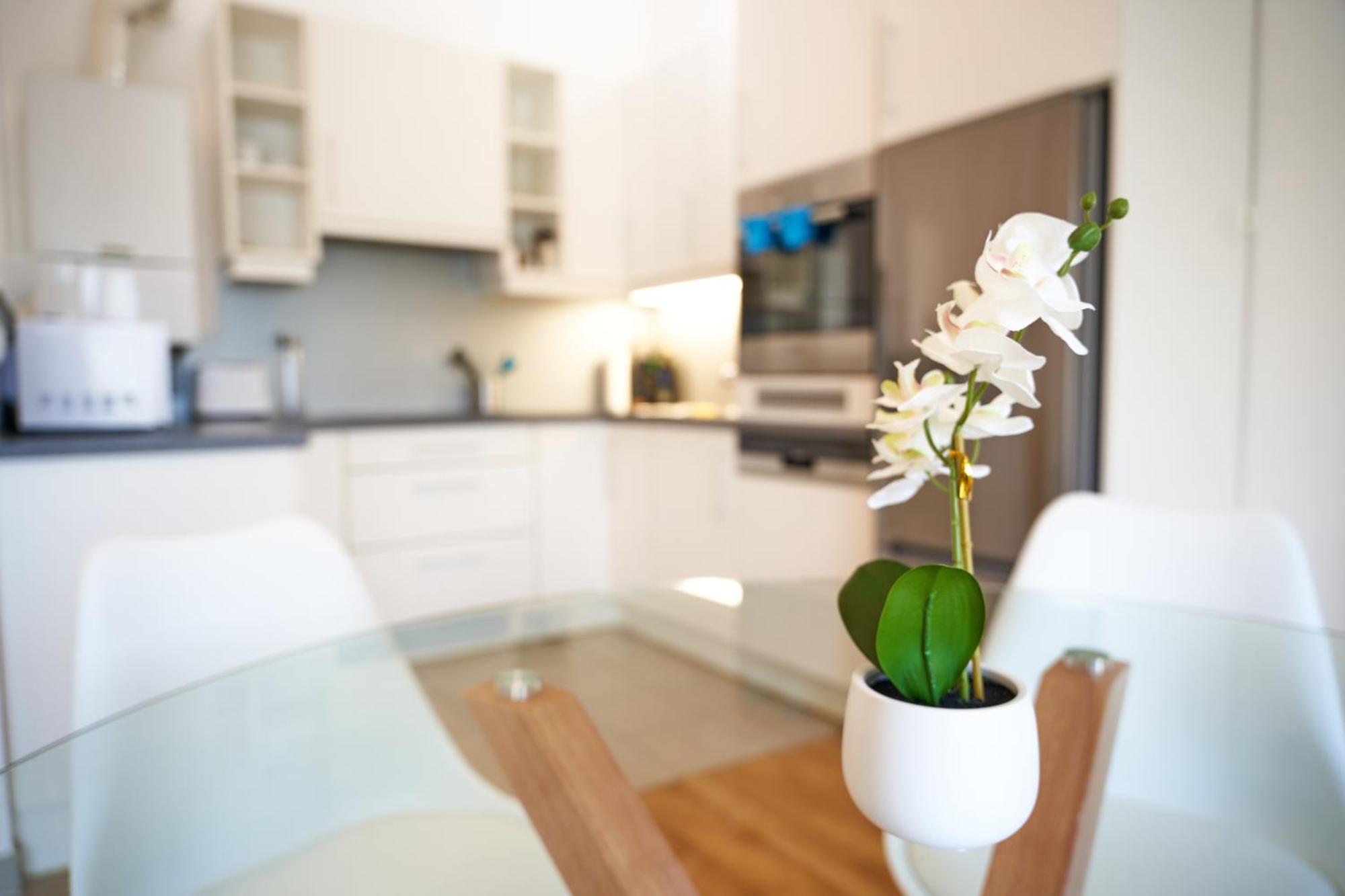 Trendy Apartment Zentral Gelegen Wina Bagian luar foto