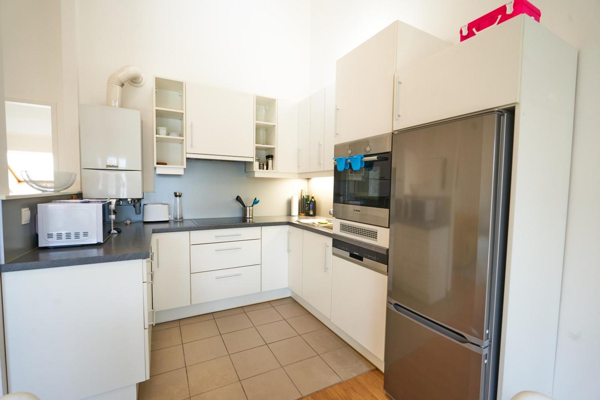 Trendy Apartment Zentral Gelegen Wina Bagian luar foto