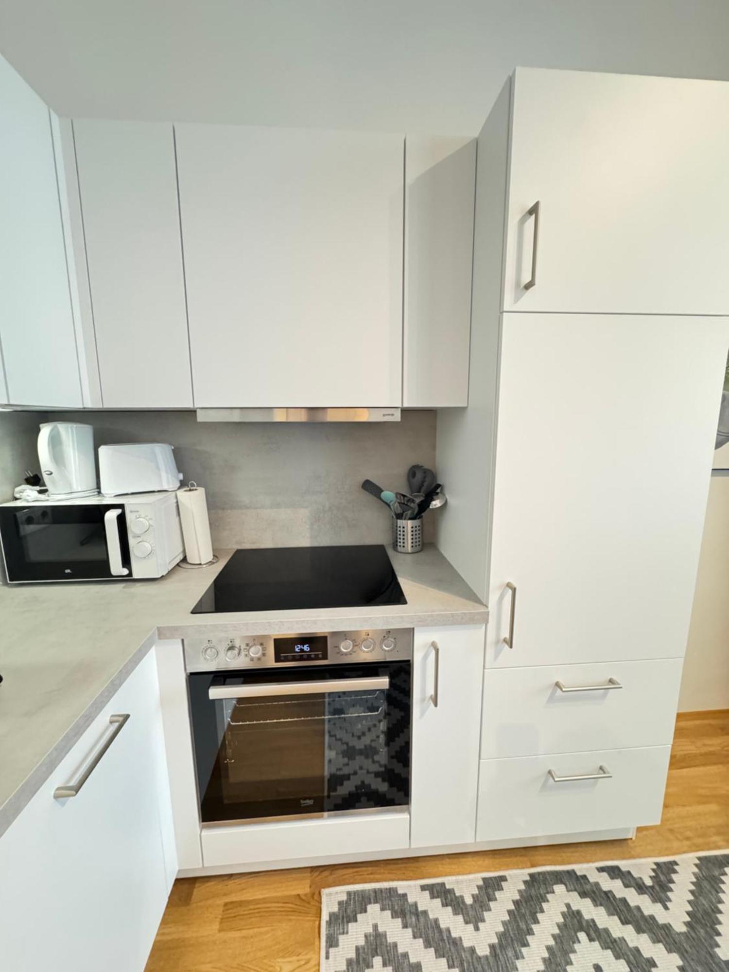 Trendy Apartment Zentral Gelegen Wina Bagian luar foto