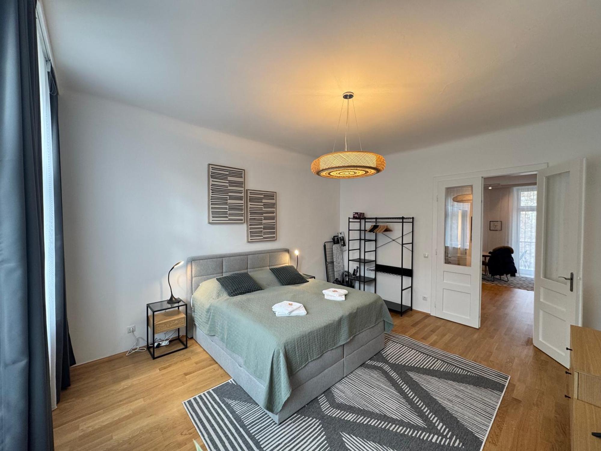 Trendy Apartment Zentral Gelegen Wina Bagian luar foto