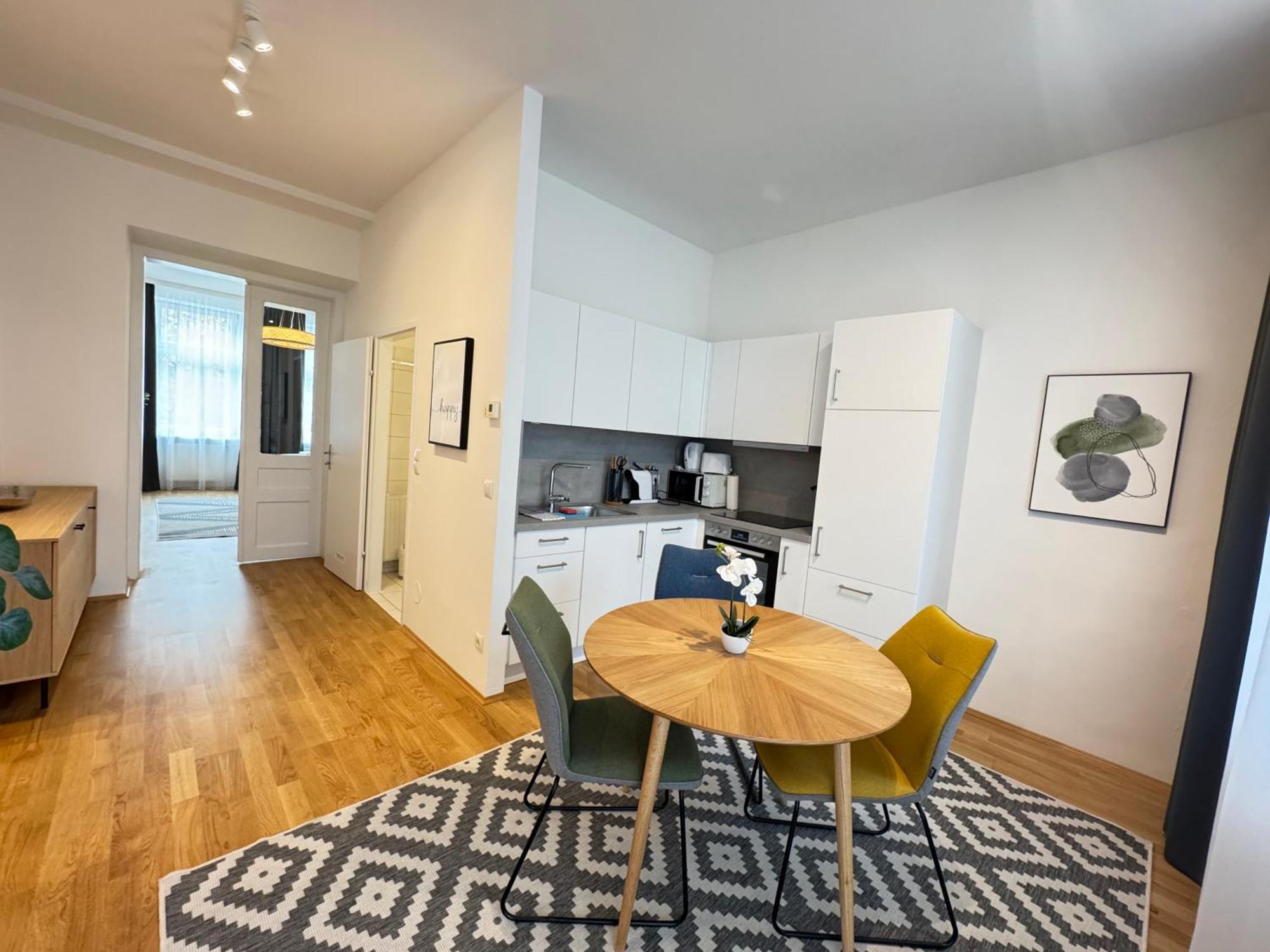 Trendy Apartment Zentral Gelegen Wina Bagian luar foto