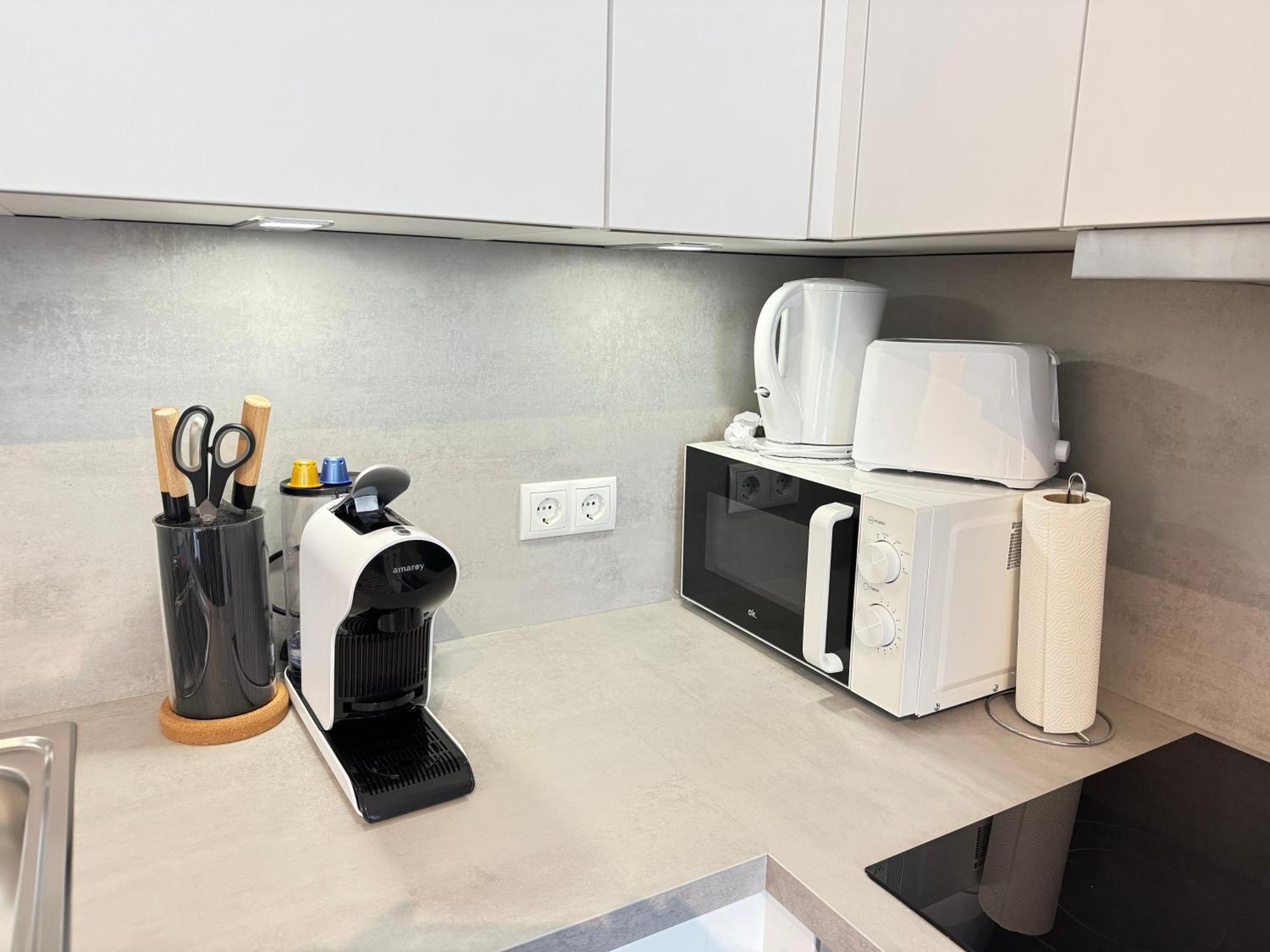 Trendy Apartment Zentral Gelegen Wina Bagian luar foto